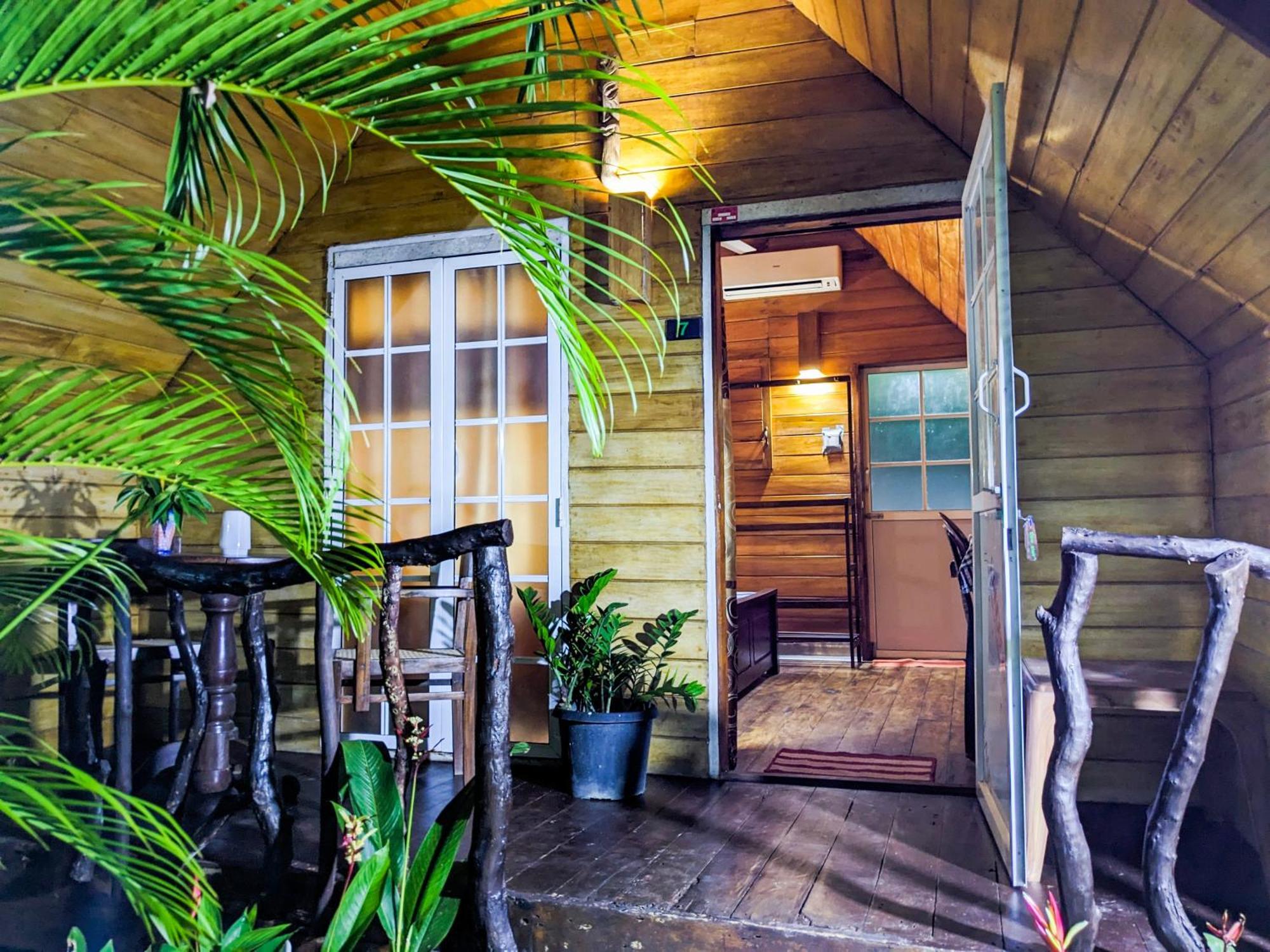 The Emerald Guest House & Villa Unawatuna Eksteriør bilde